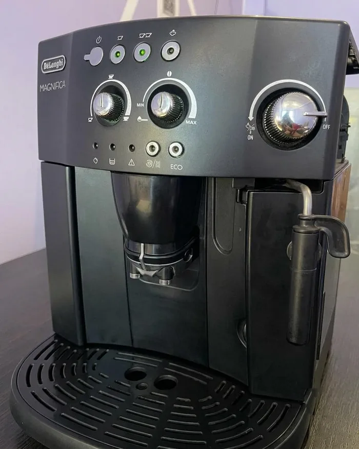 Кавомашина DeLonghi Magnifica — приклад техніки для ремонту